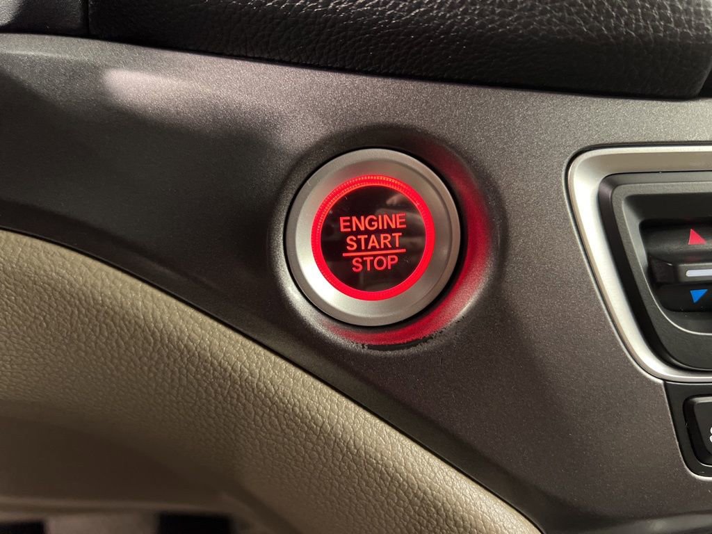 Used 2018 Honda Pilot EX-L image 18