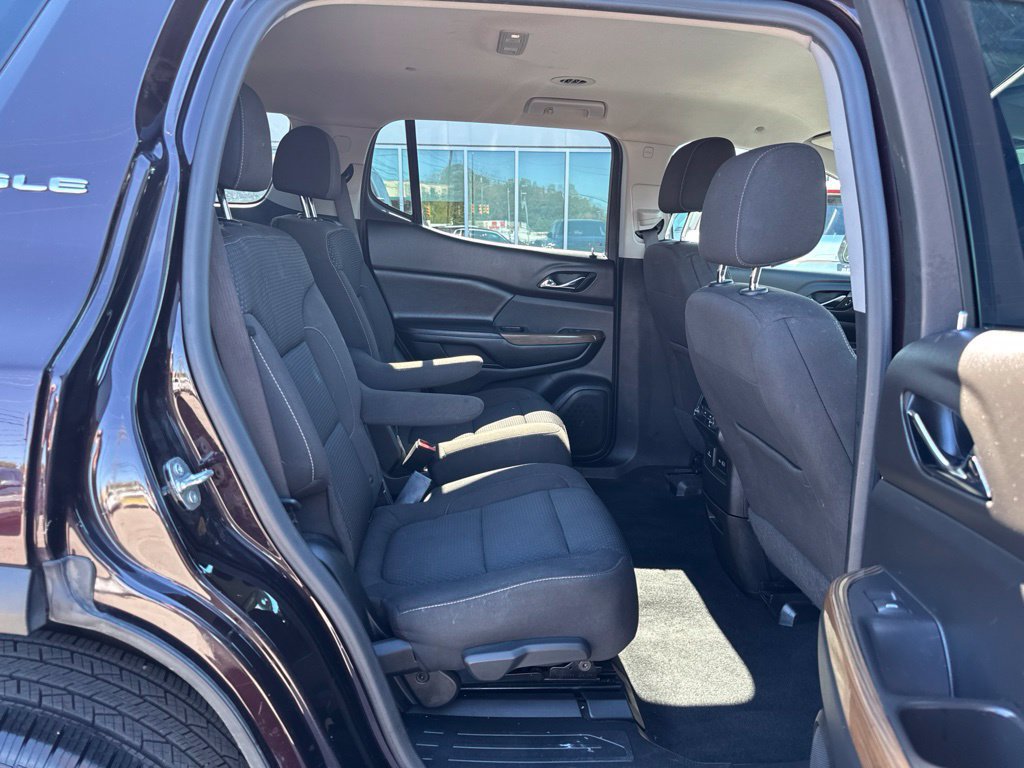 Used 2020 GMC Acadia SLE w/ Driver Convenience Package FWD image 22