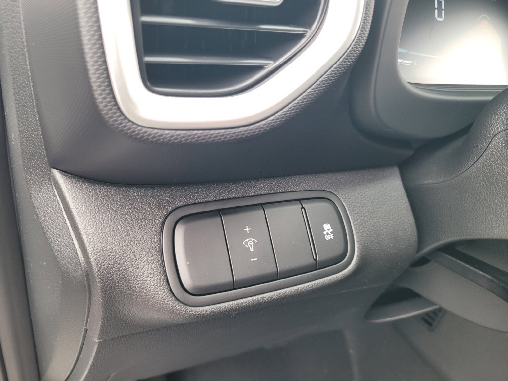 New 2026 Hyundai Venue SEL FWD image 15