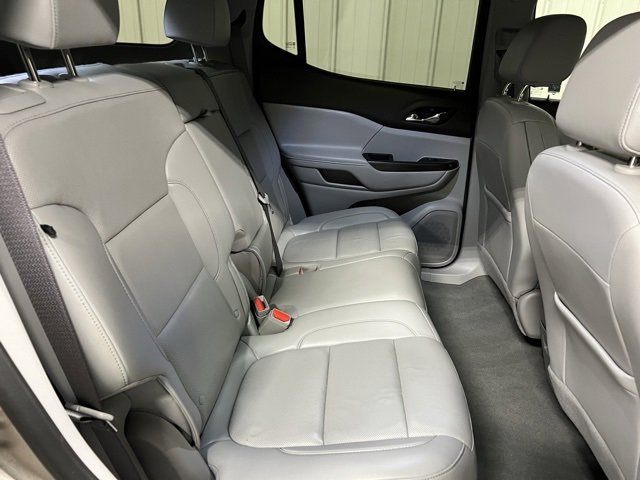 Used 2023 GMC Acadia SLT w/ Preferred Package image 28