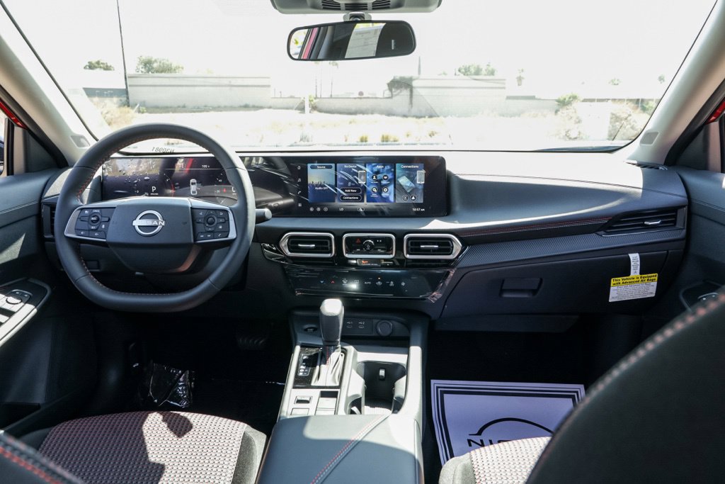 New 2027 Nissan Sentra SR FWD image 24