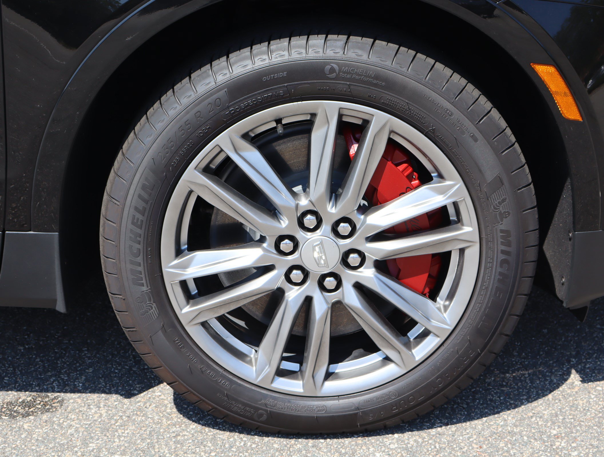 Used 2025 Cadillac XT5 Sportv w/ Technology Package AWD/4WD image 39