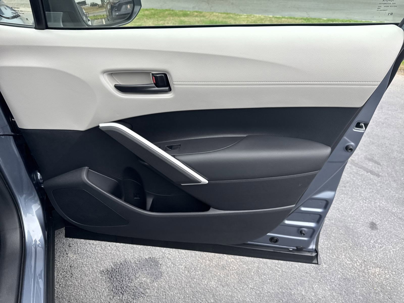 New 2025 Toyota Corolla Cross L FWD image 34
