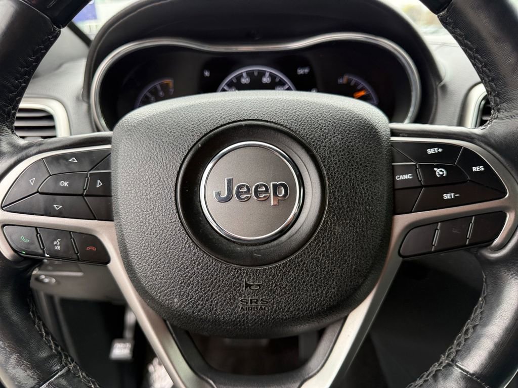 Used 2018 Jeep Grand Cherokee Overland image 23