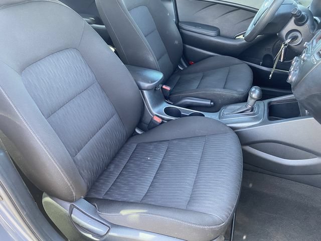 Used 2016 Kia Forte LX FWD image 9