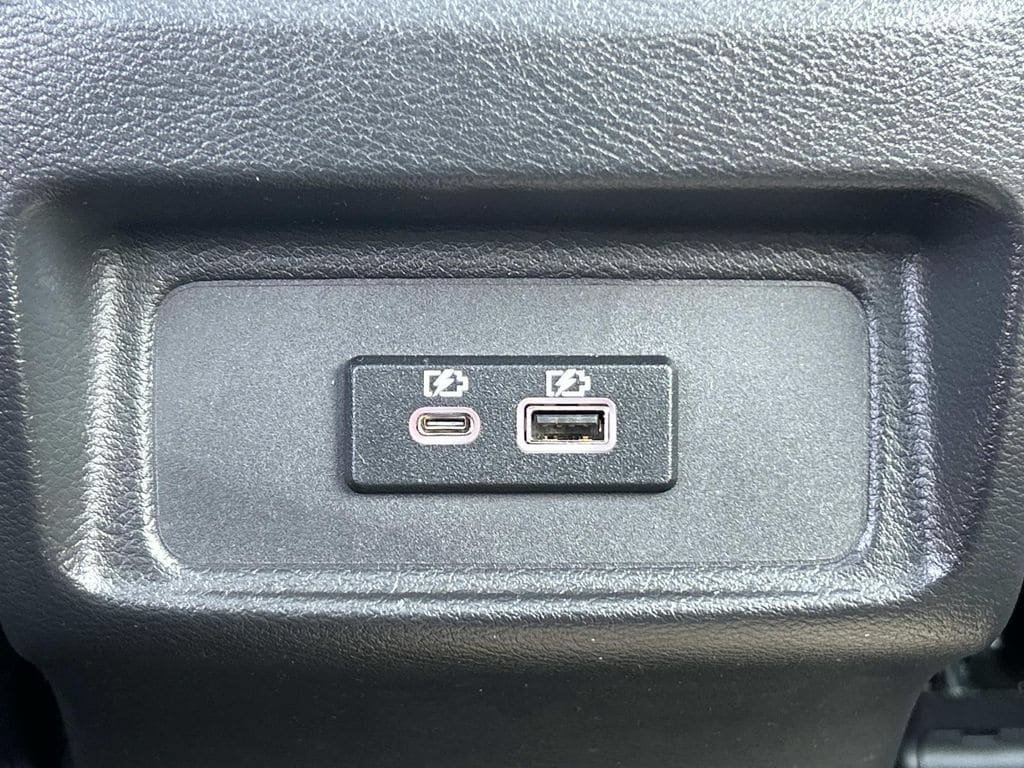 Certified 2022 Nissan Maxima SR w/ Sport Mat Group FWD image 19