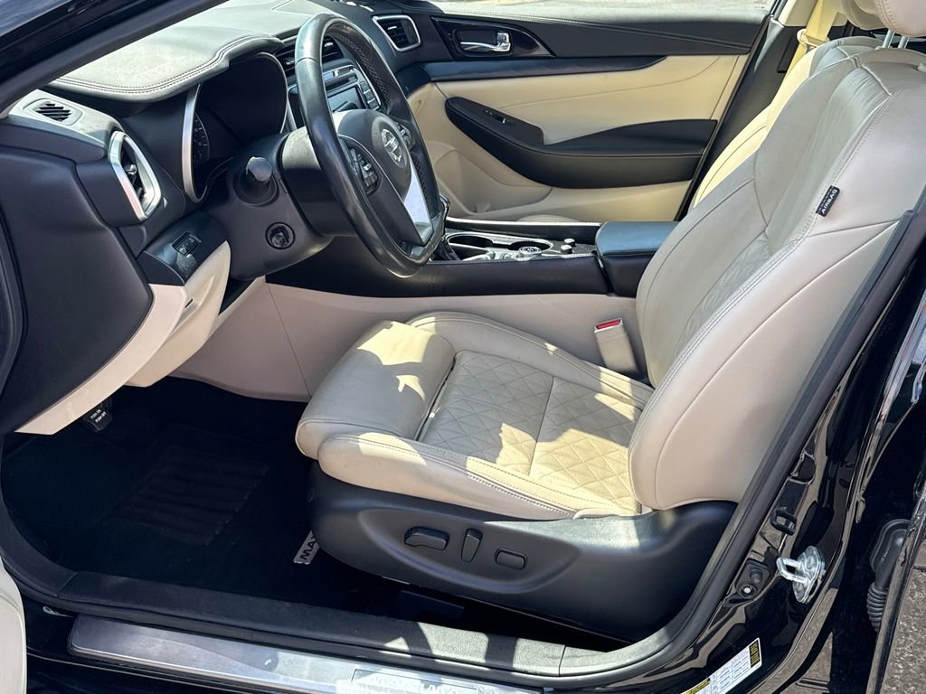 Used 2021 Nissan Maxima Platinum w/ Sport Mat Group image 9