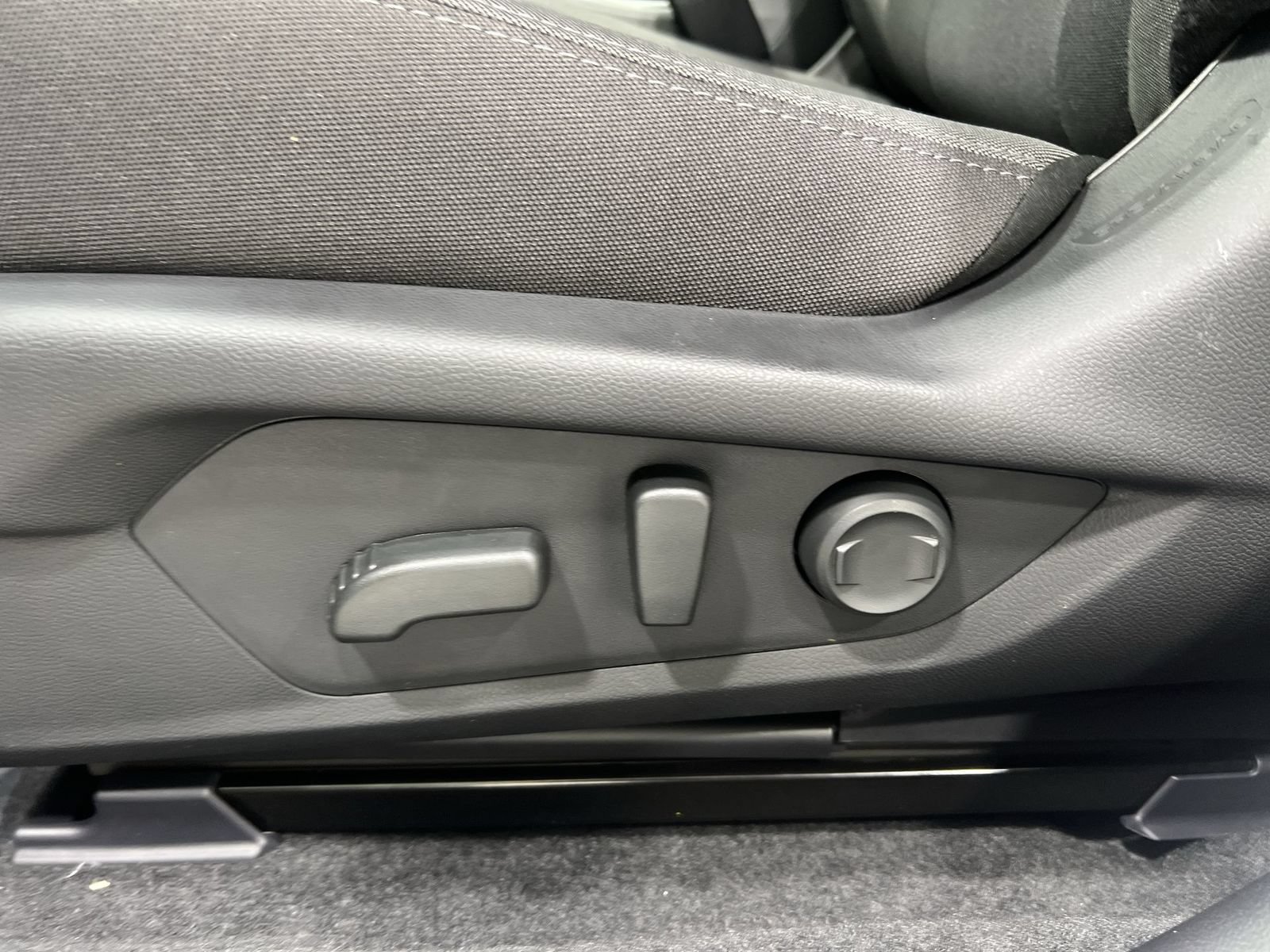 New 2026 Subaru Crosstrek 2.5i Premium AWD/4WD image 12