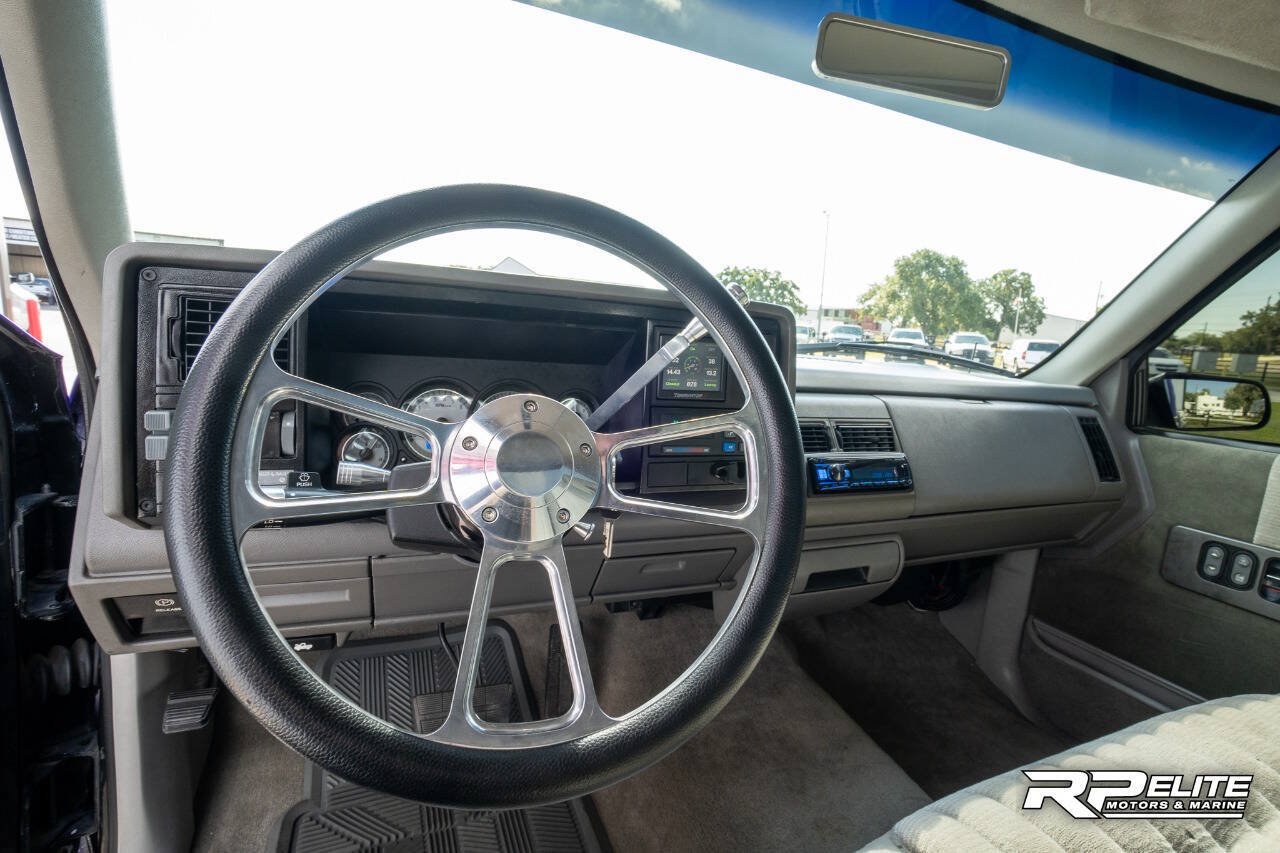 Used 1994 Chevrolet Silverado 1500 2WD Regular Cab image 51
