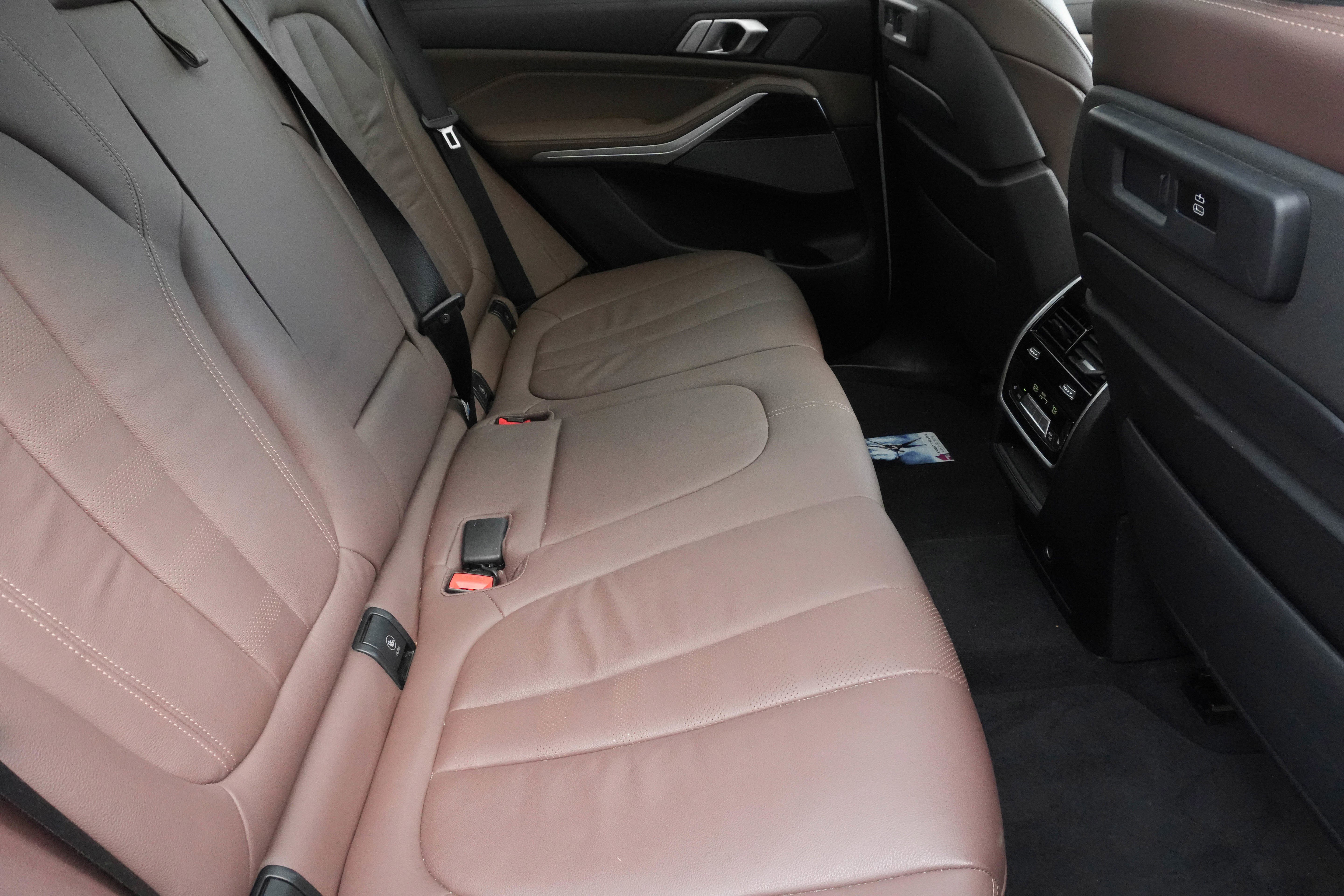 Used 2020 BMW X5 xDrive40i w/ Executive Package image 42