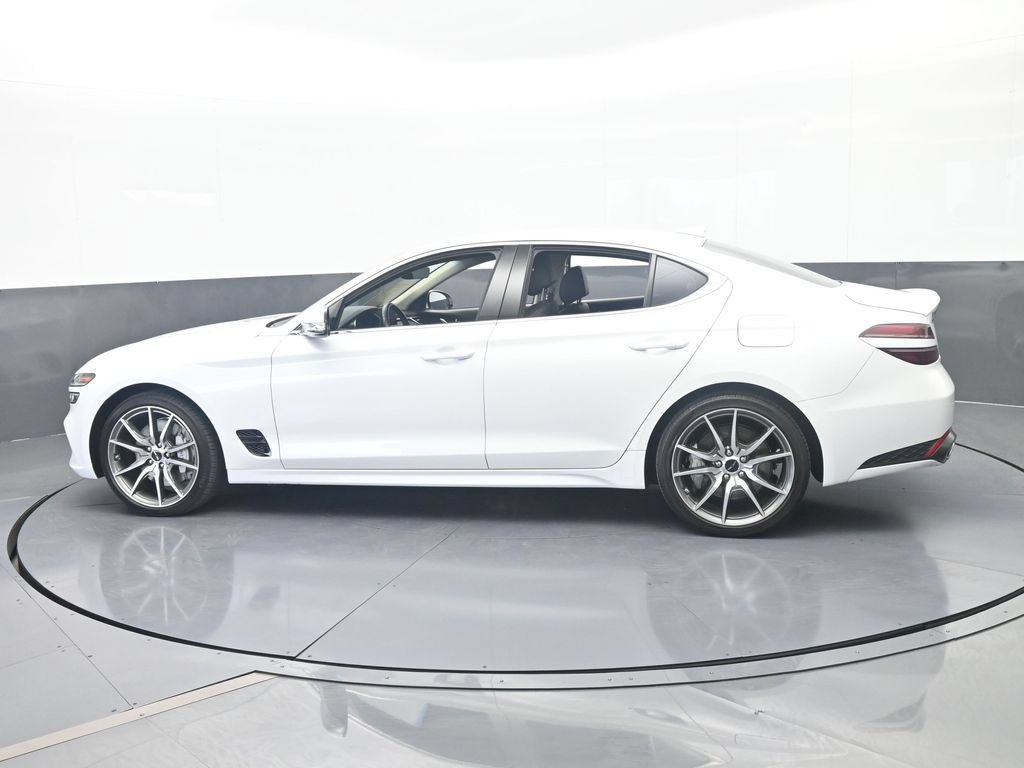 Used 2025 Genesis G70 2.5T RWD image 3