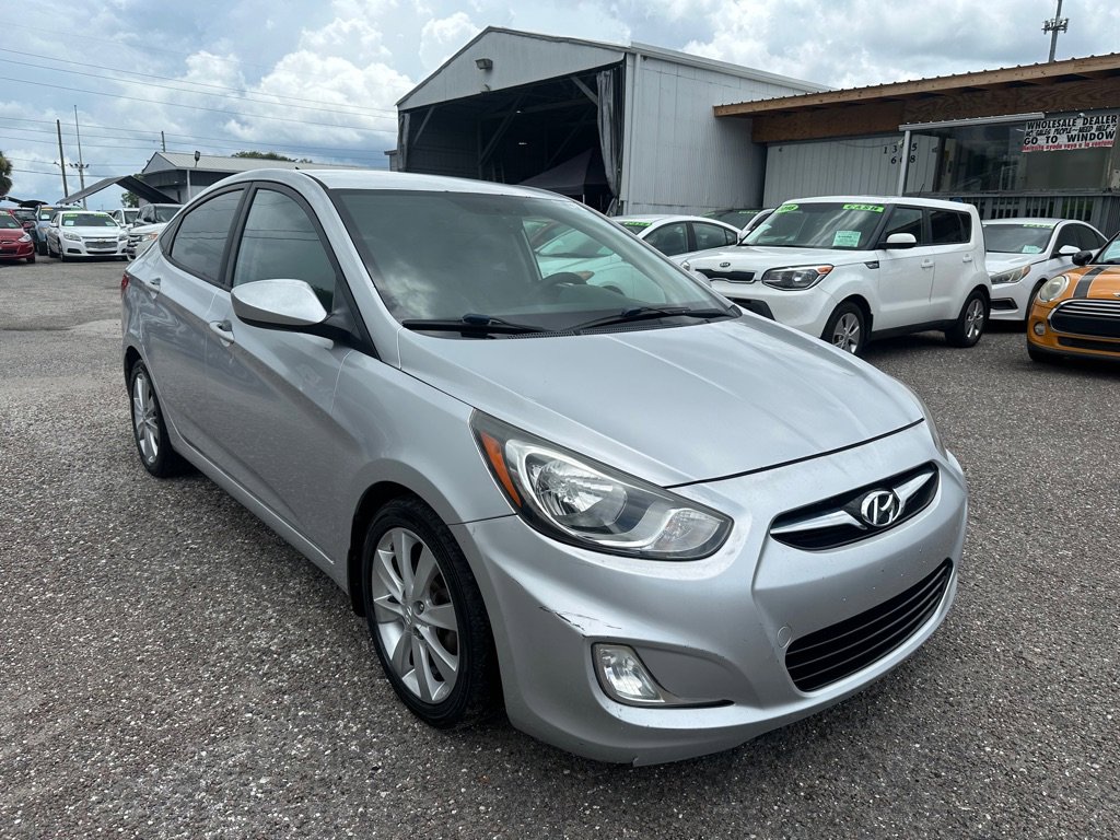 Used 2013 Hyundai Accent GLS w/ Premium Pkg
