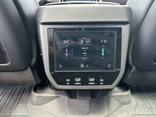 Certified 2025 GMC Yukon Denali Ultimate AWD/4WD image 22