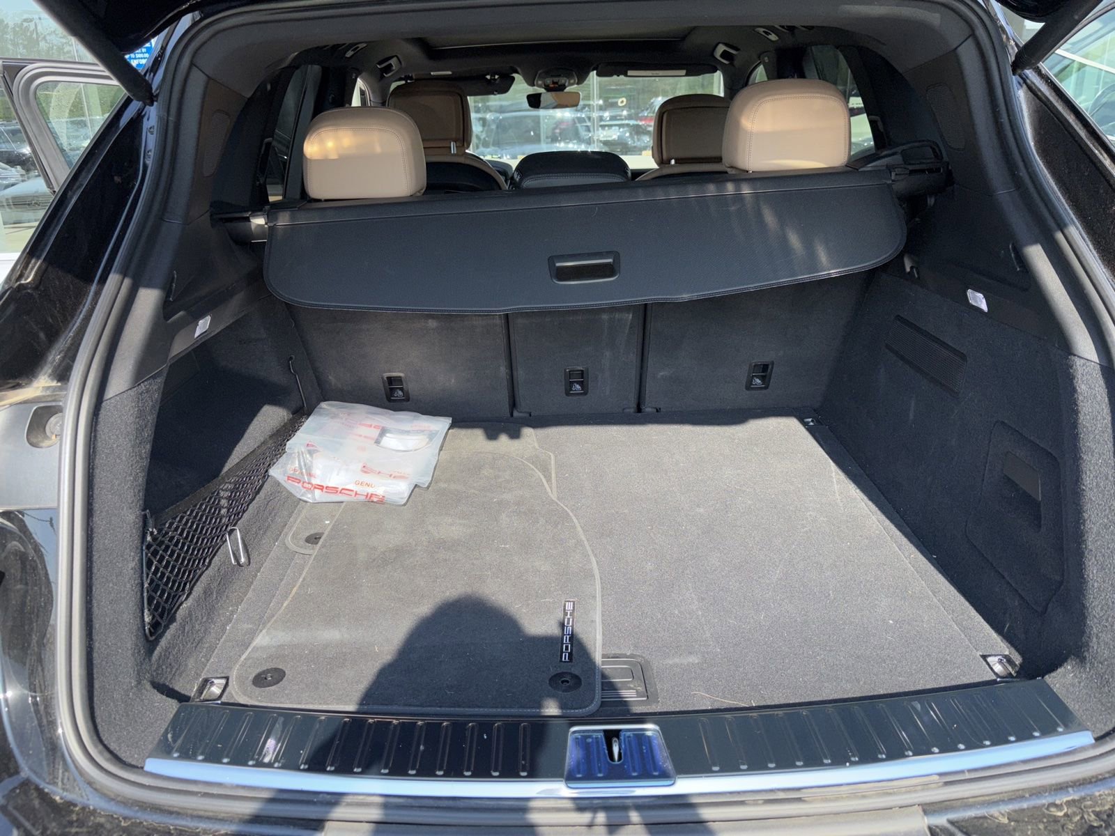 Used 2024 Porsche Cayenne S image 12