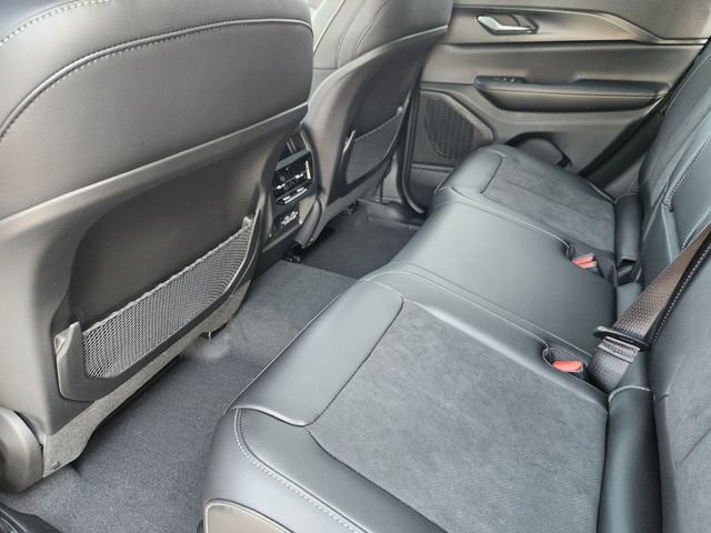 New 2025 Jeep Grand Cherokee Altitude RWD image 21