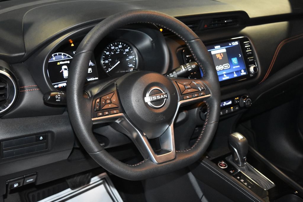 Used 2024 Nissan Kicks SR w/ SR Premium Package image 2