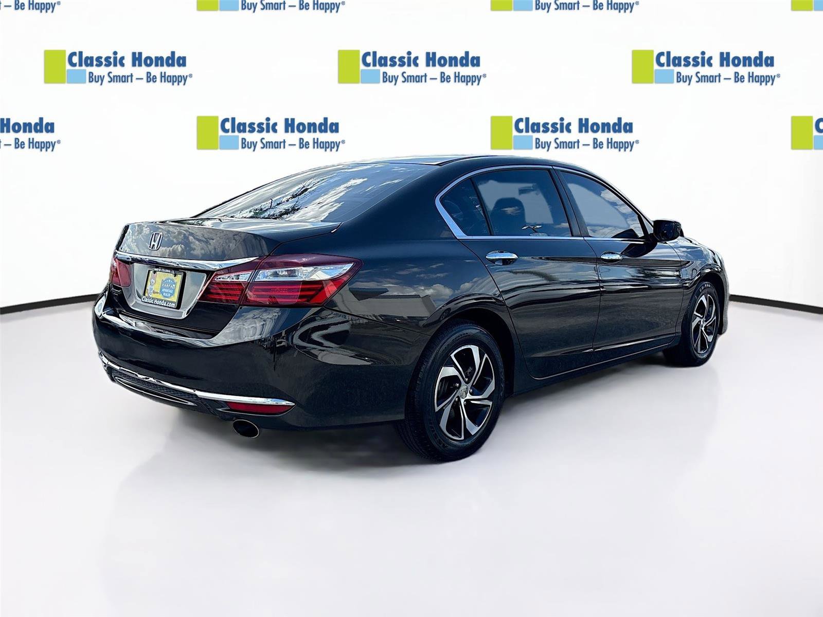 Used 2016 Honda Accord LX image 8