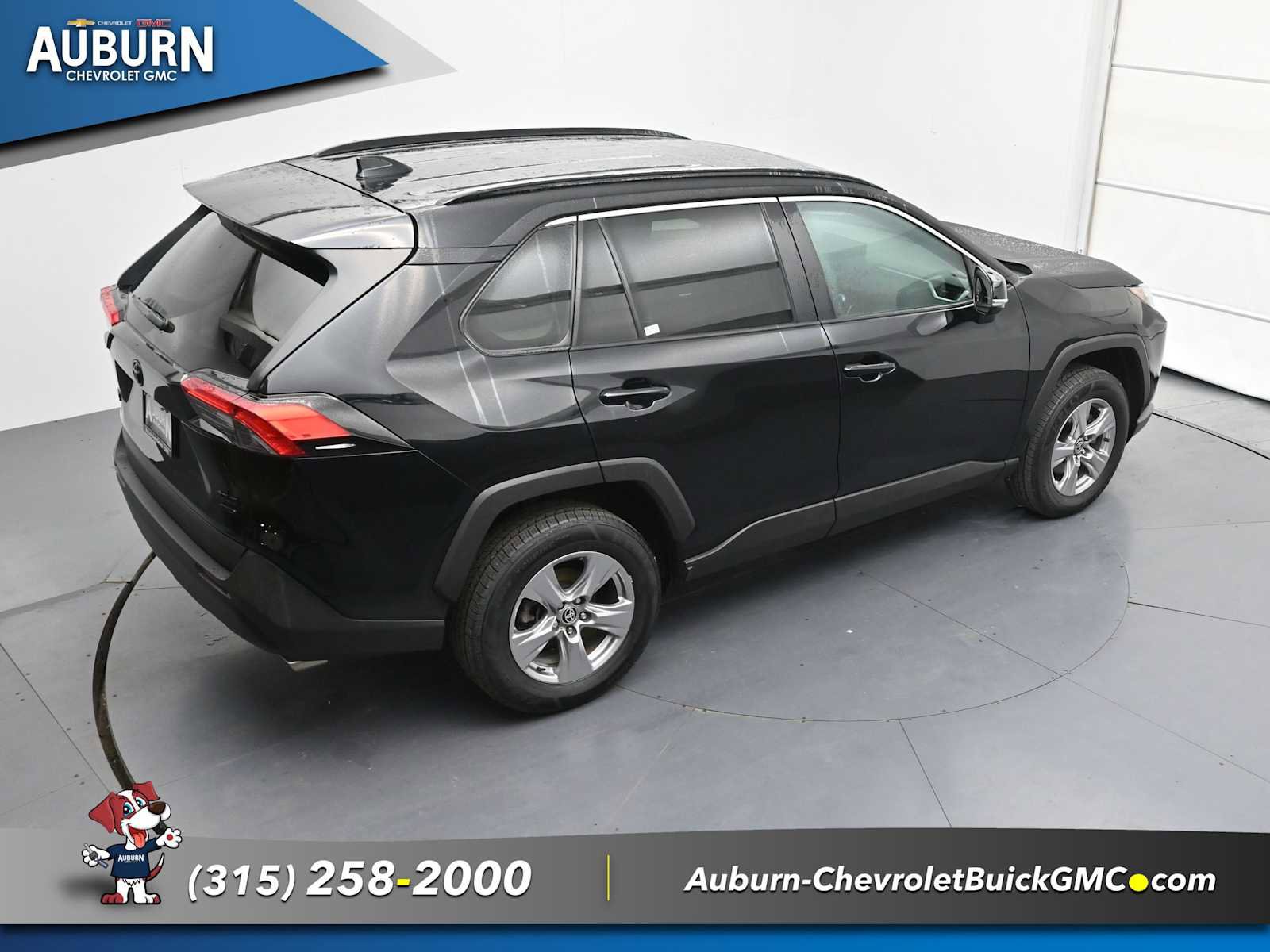 Used 2022 Toyota RAV4 XLE image 31