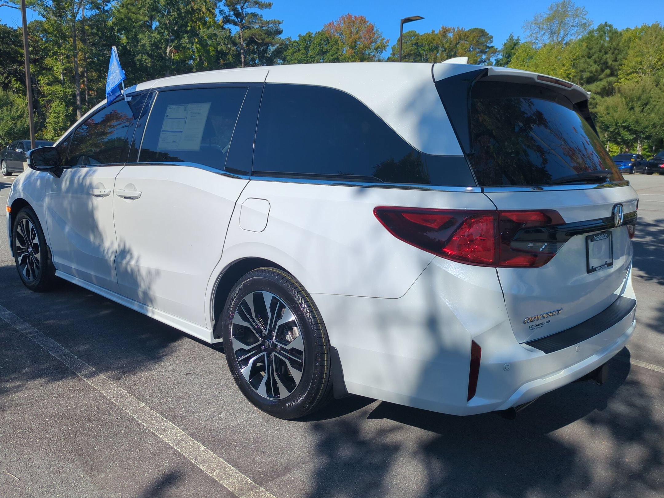 Used 2025 Honda Odyssey Elite image 5