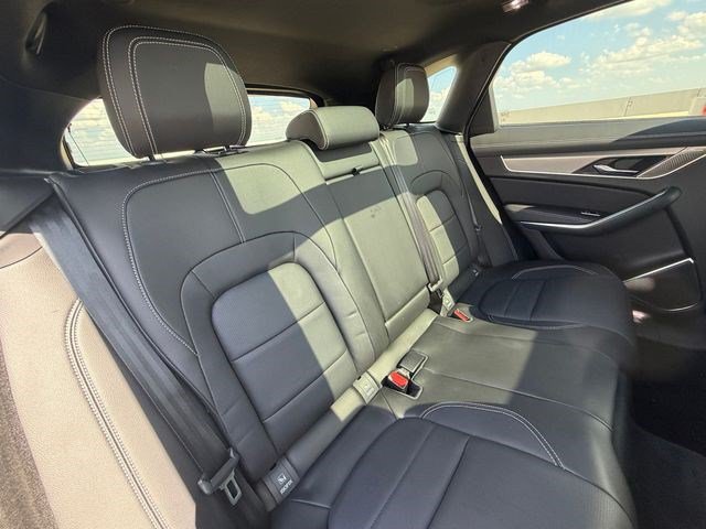 Used 2026 Jaguar F-PACE R-Dynamic S AWD/4WD image 17