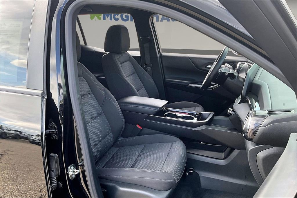 Used 2025 Chevrolet Equinox LT AWD/4WD image 28