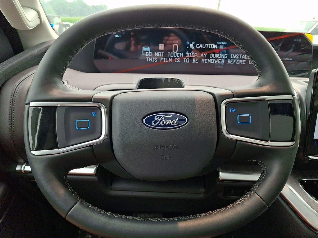 New 2026 Ford Expedition Max Platinum w/ Platinum Ultimate Package AWD/4WD image 15