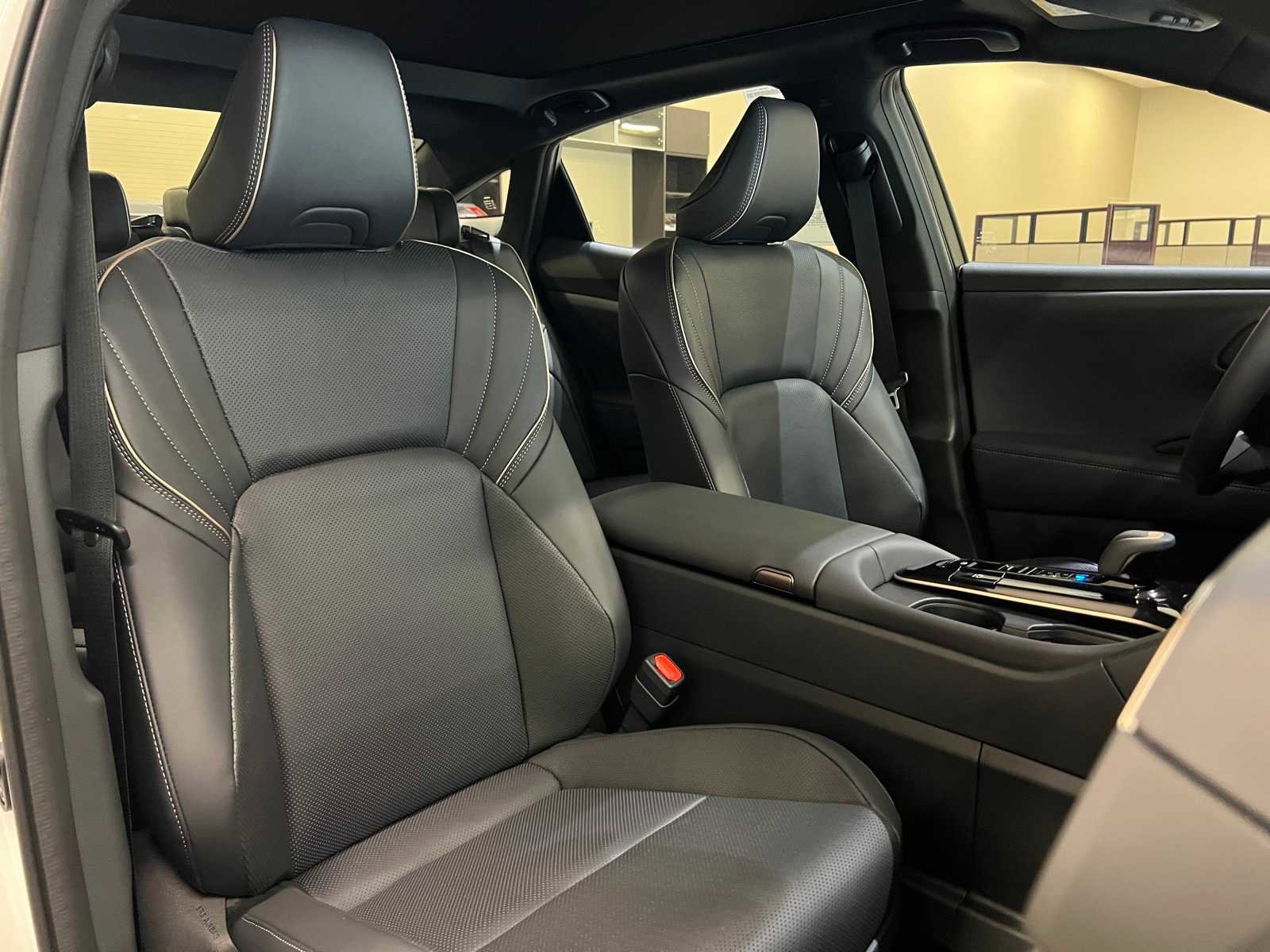 New 2026 Toyota Crown Platinum image 16