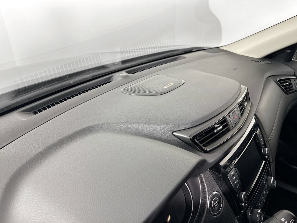 Used 2020 Nissan Rogue SL AWD/4WD image 14