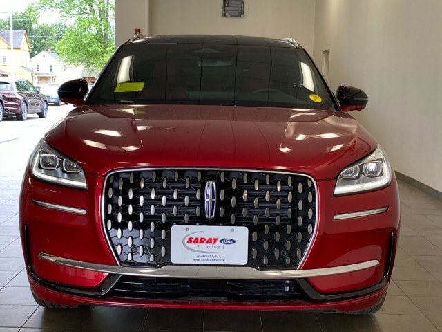 New 2024 Lincoln Corsair Grand Touring w/ Equipment Group 301A AWD/4WD image 3