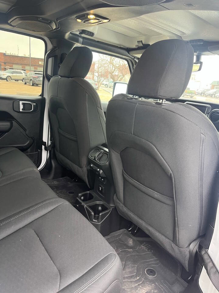 Used 2022 Jeep Gladiator Sport image 38