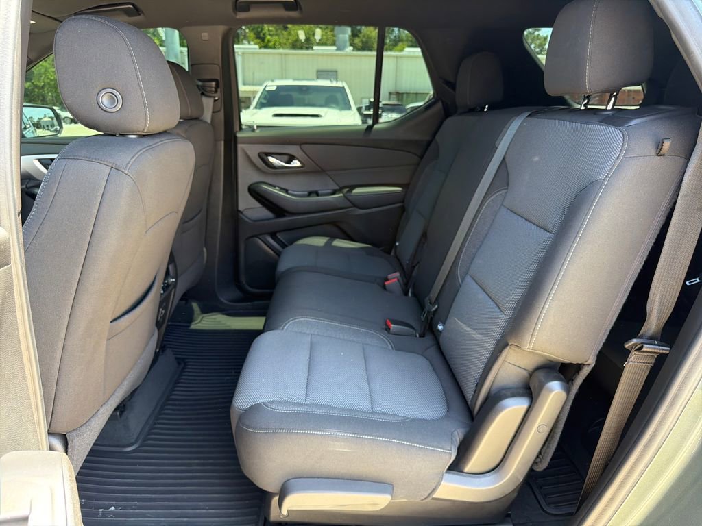 Certified 2022 Chevrolet Traverse LT FWD image 25