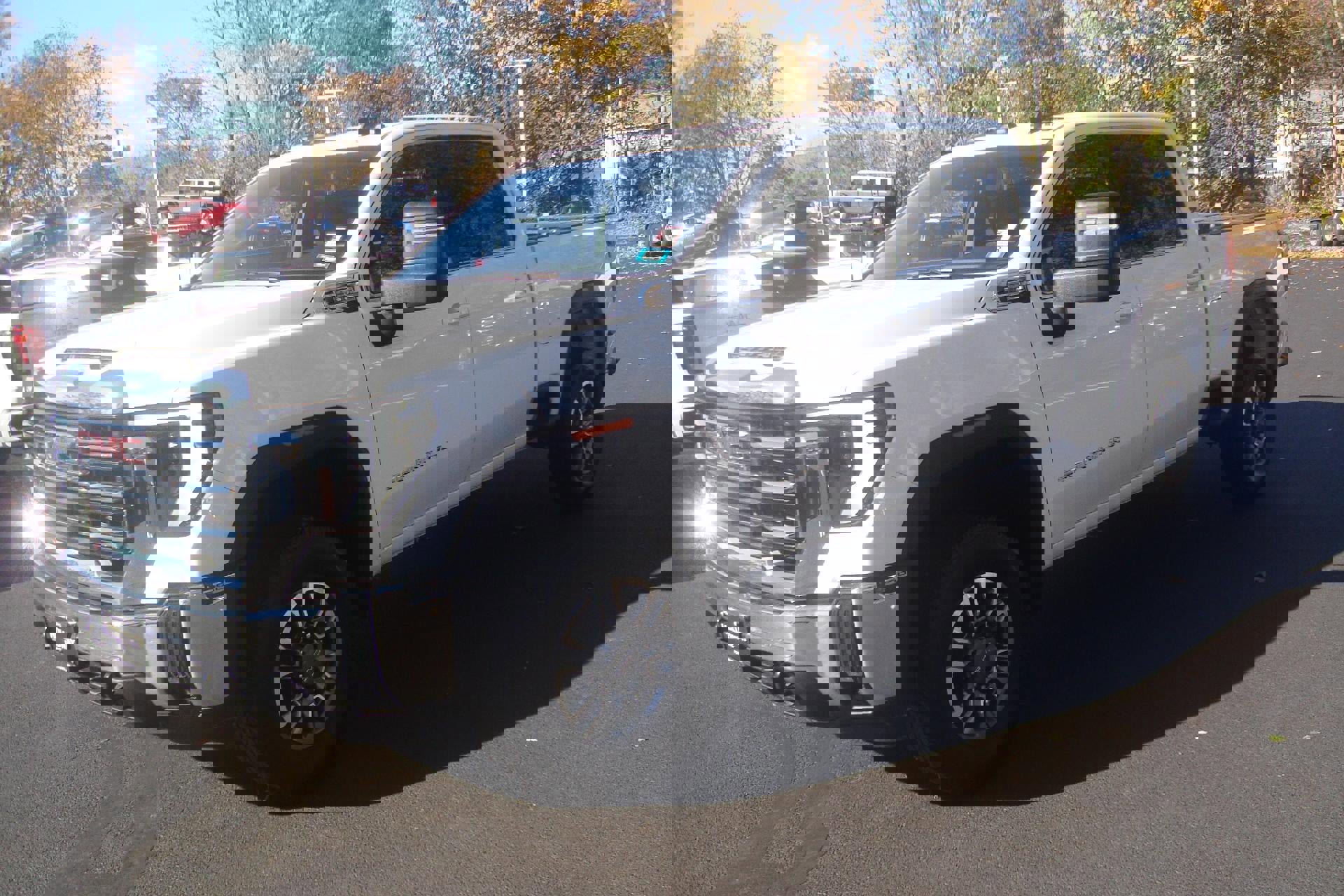 Used 2024 GMC Sierra 3500 SLE w/ Preferred Package image 7