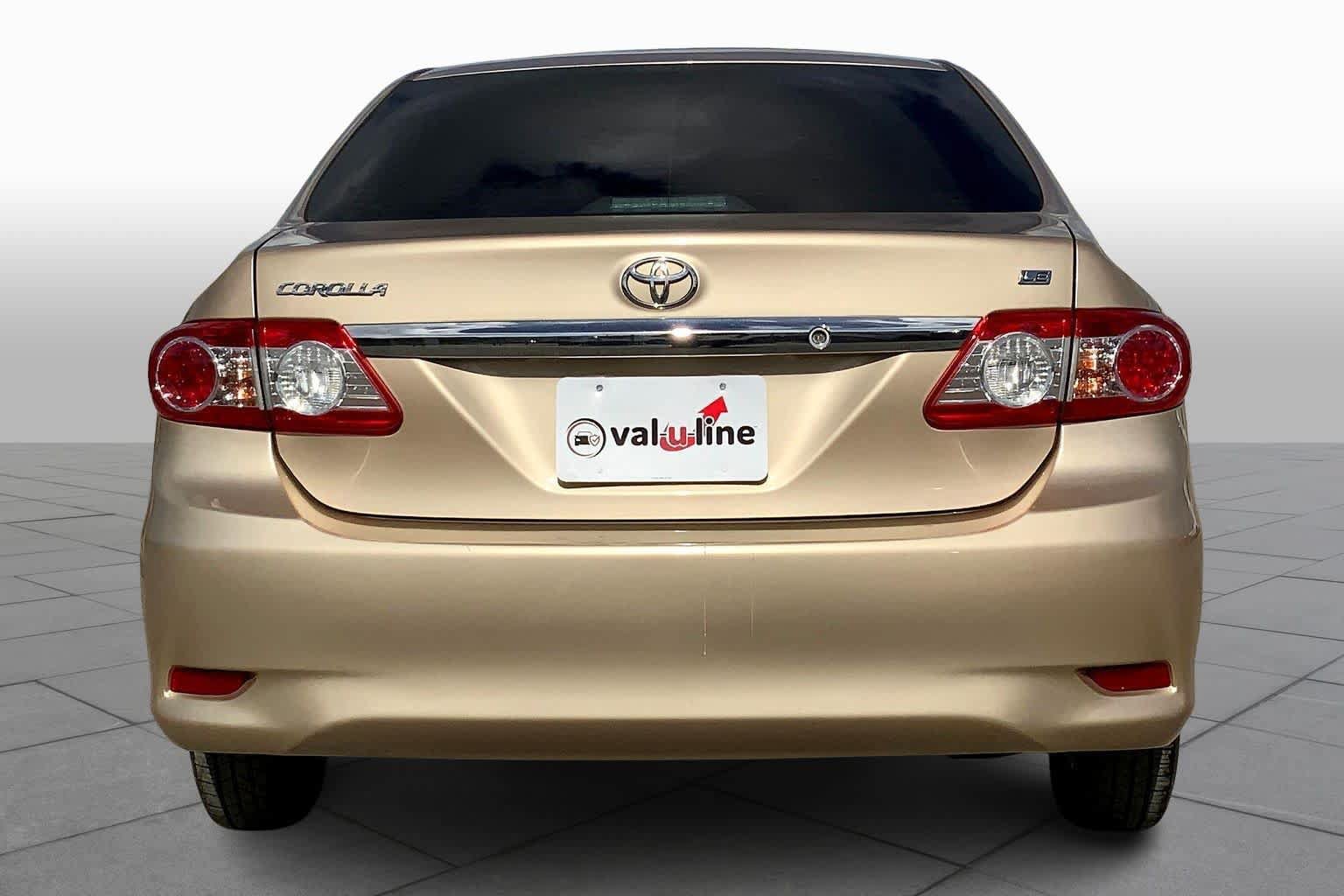 Used 2013 Toyota Corolla LE FWD image 5
