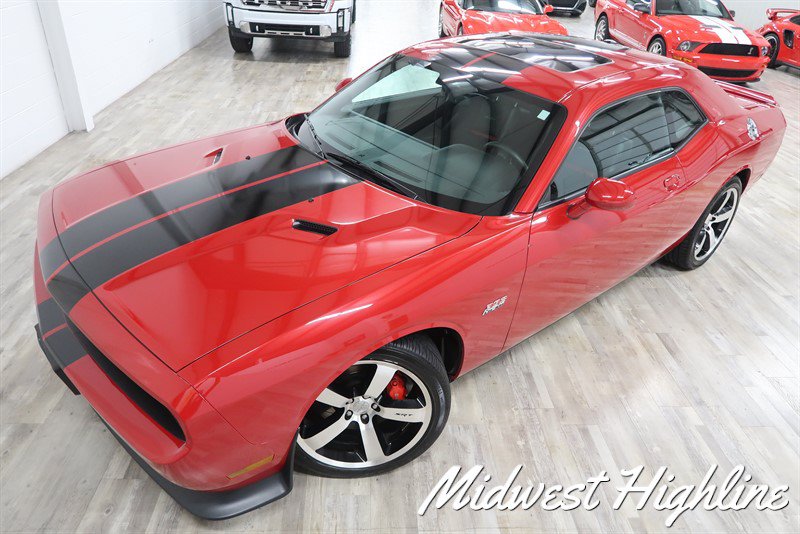 Used 2011 Dodge Challenger SRT8 RWD image 4