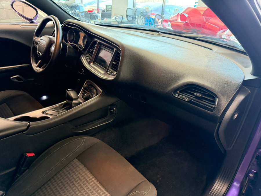 Used 2018 Dodge Challenger SXT w/ Super Sport Group (SS/T) RWD image 25