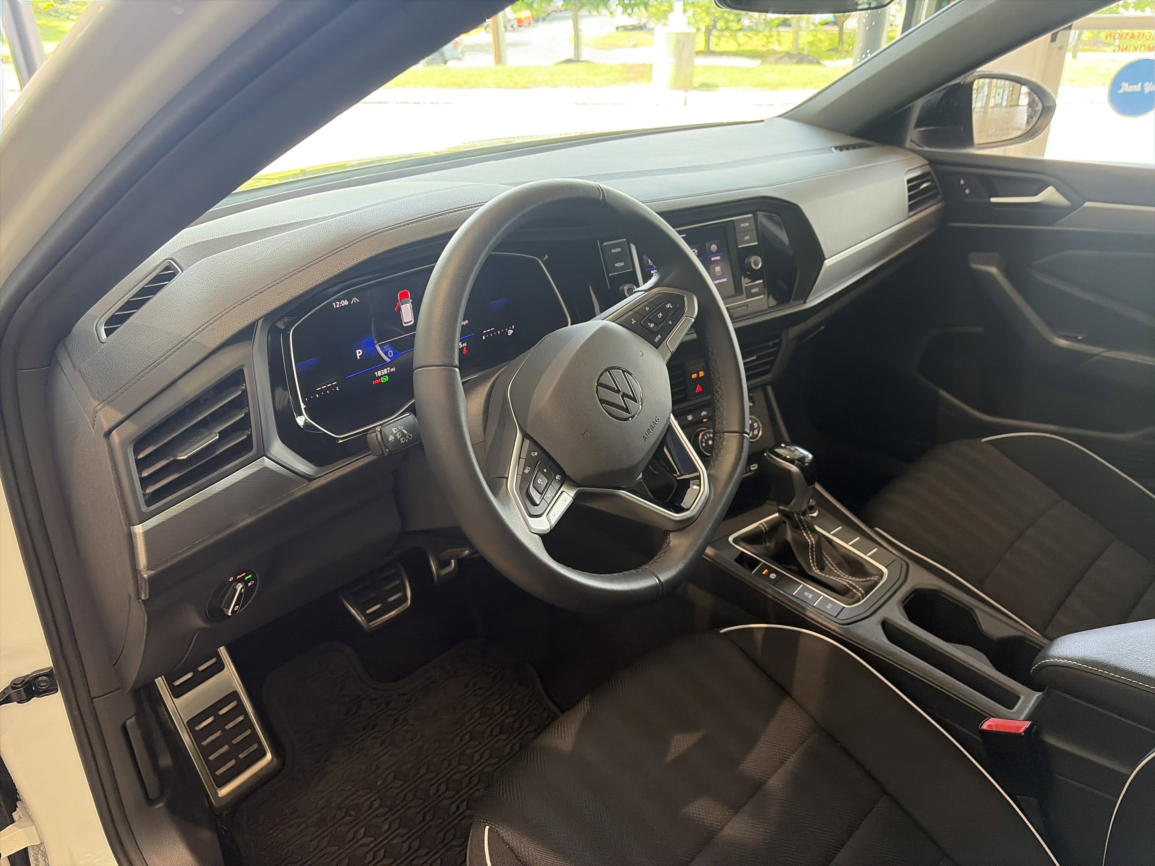 Used 2024 Volkswagen Jetta Sport FWD image 19