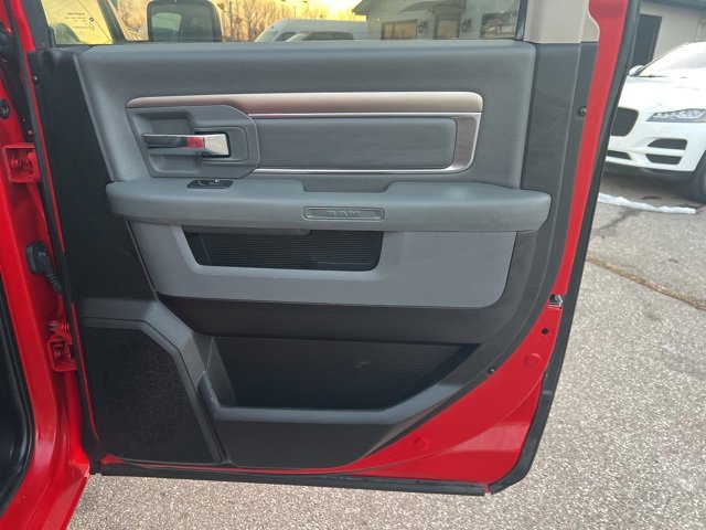 Used 2019 RAM 1500 Classic SLT image 16