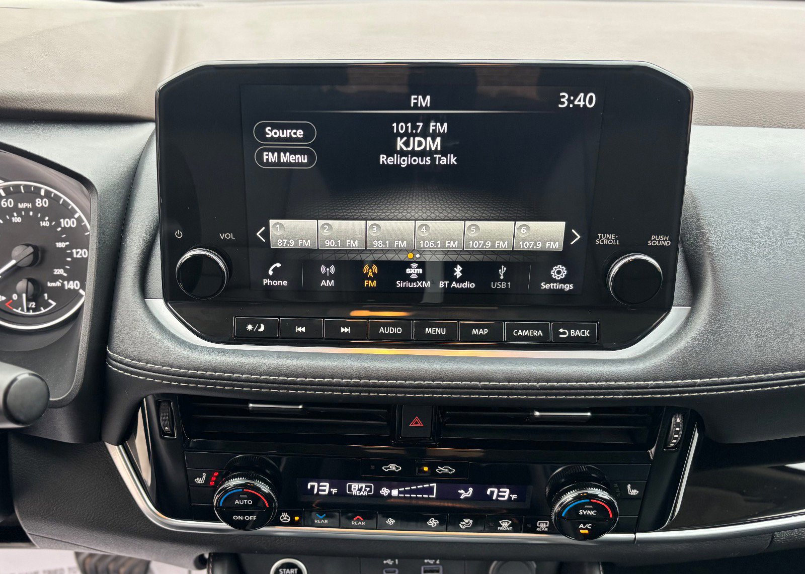 Used 2023 Nissan Rogue SL w/ SL Premium Package image 48