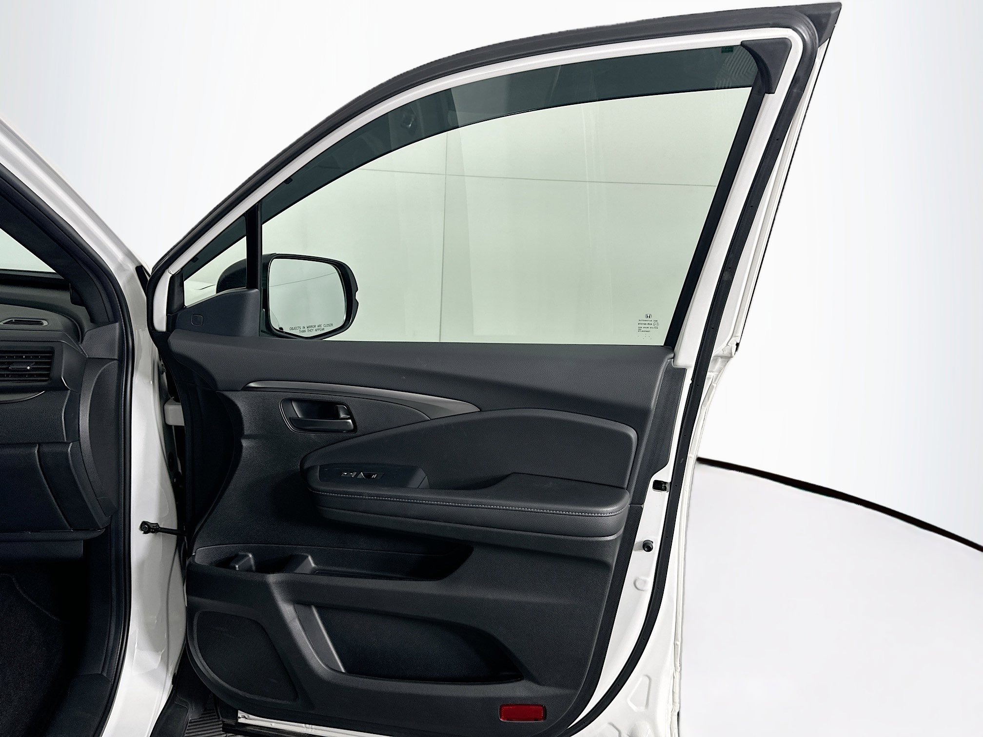 Used 2023 Honda Passport EX-L image 31