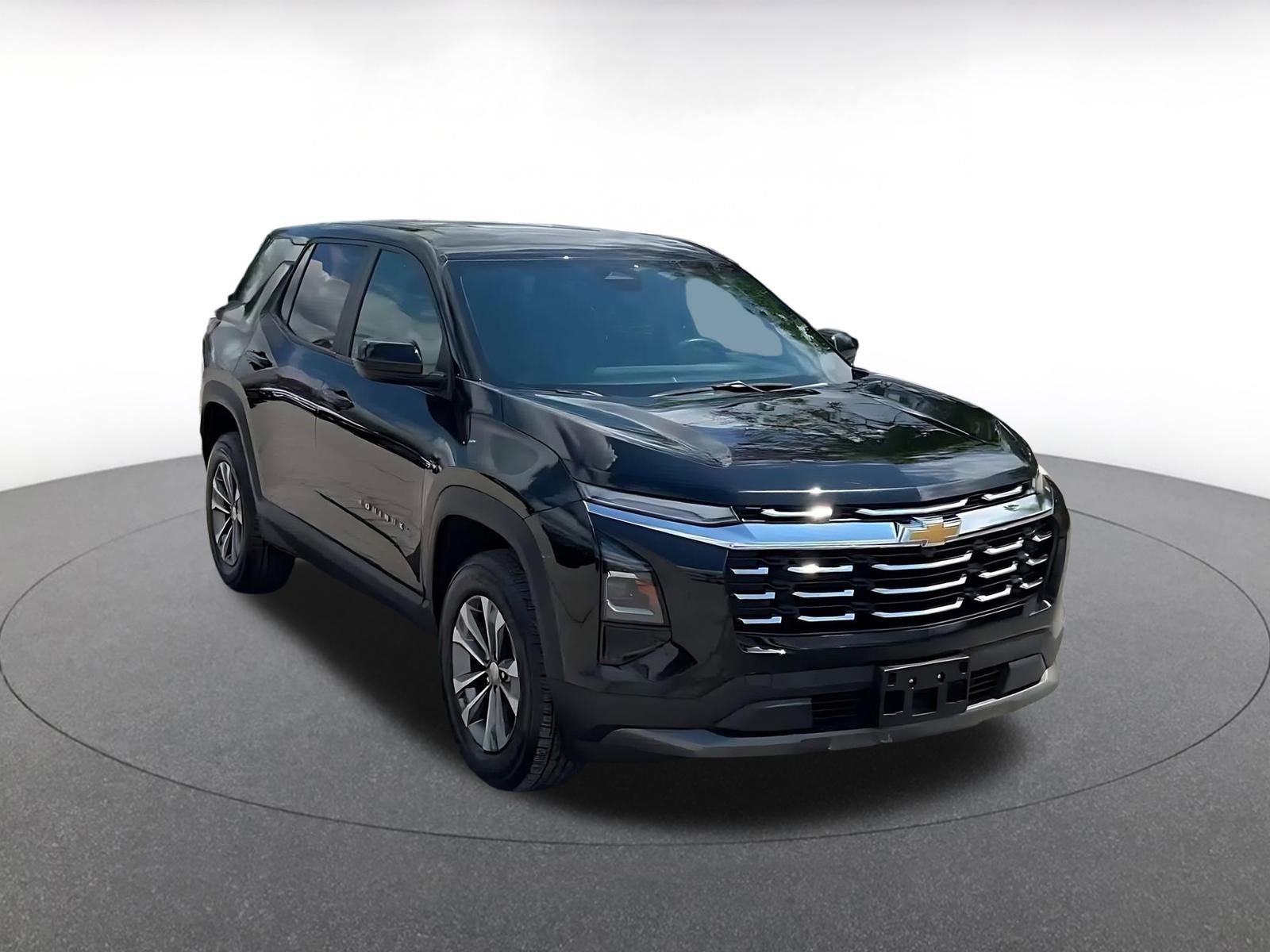 Used 2025 Chevrolet Equinox LT FWD image 3
