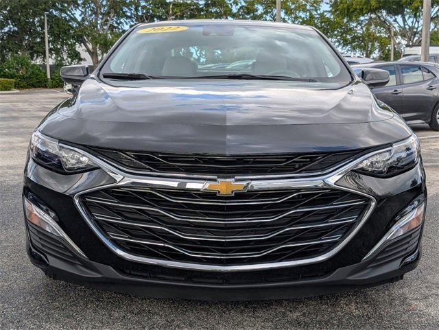 Used 2022 Chevrolet Malibu LS image 2