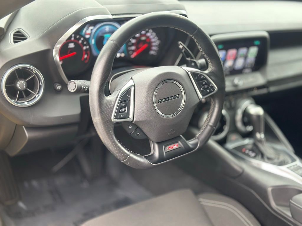 Used 2017 Chevrolet Camaro SS image 10