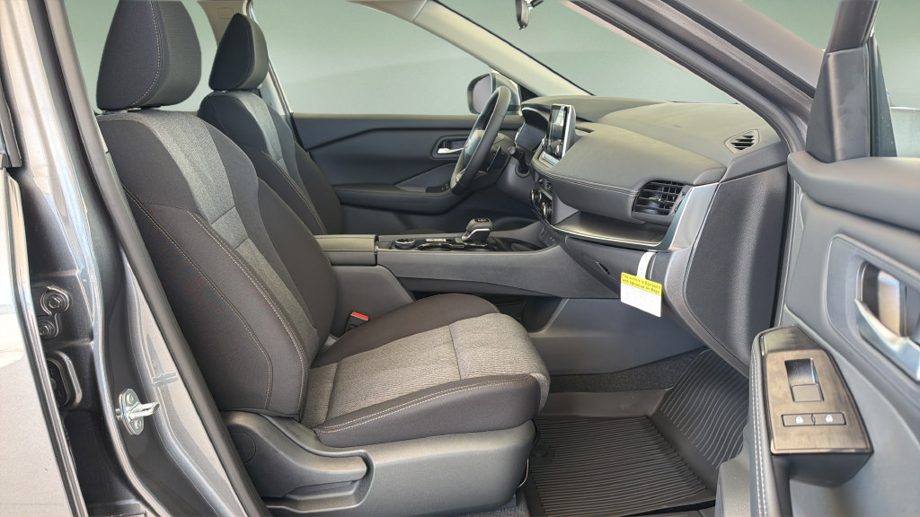 New 2026 Nissan Rogue SV AWD/4WD image 11