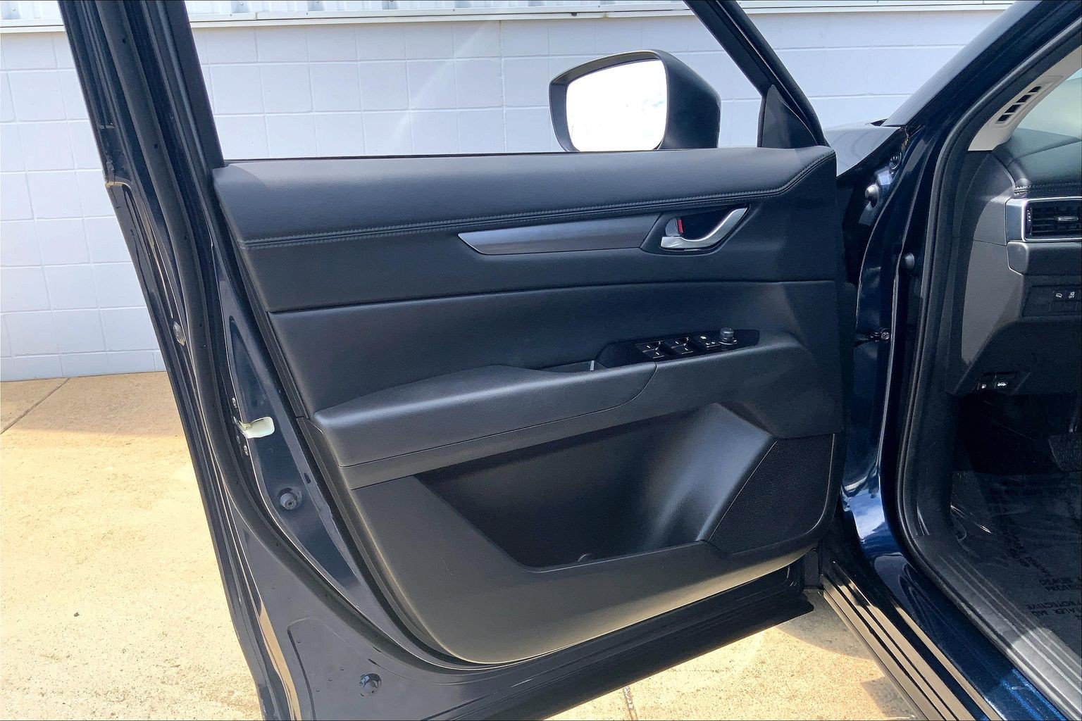 Used 2023 MAZDA CX-5 AWD 2.5 S w/ Select Package image 26