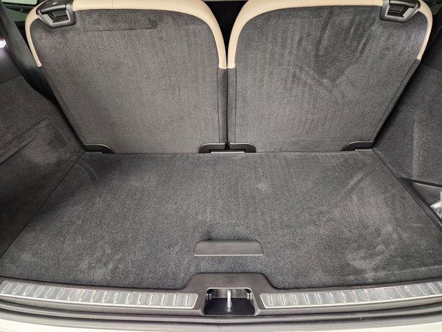 New 2026 Volvo XC90 B6 Plus w/ Protection Package Premier image 34