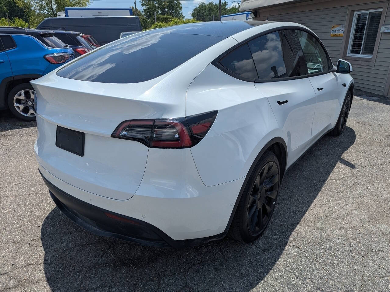Used 2021 Tesla Model Y Long Range AWD/4WD image 7
