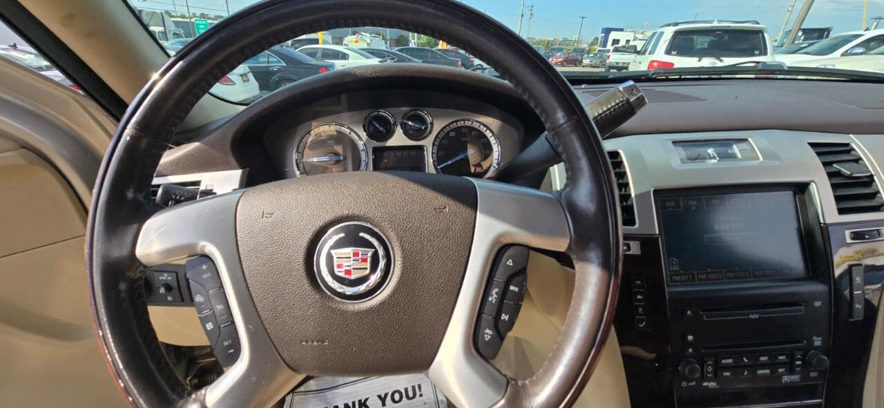Used 2009 Cadillac Escalade ESV AWD image 37