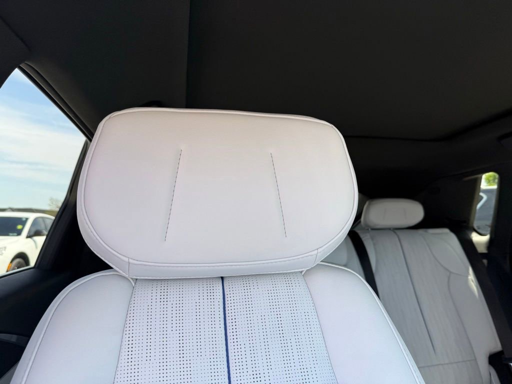 Certified 2024 Cadillac Lyriq Luxury w/ LPO, Floor Liner Package AWD/4WD image 33