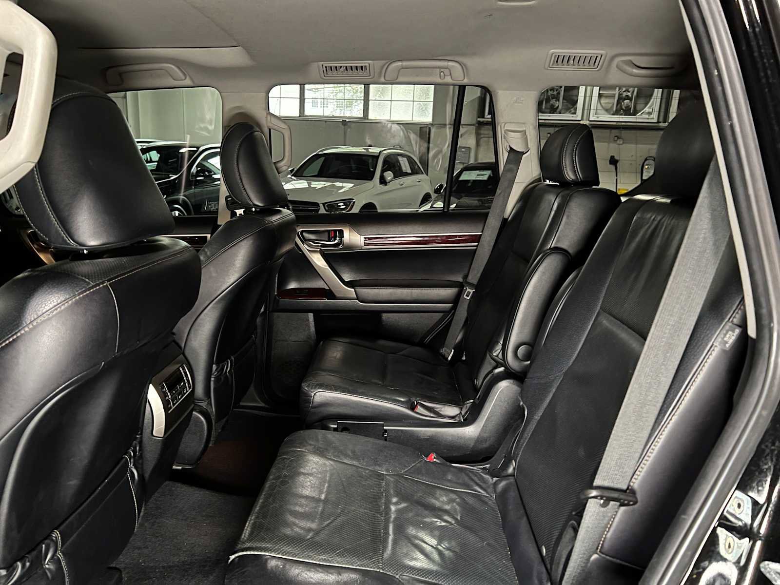 Used 2018 Lexus GX 460 Premium AWD/4WD image 17