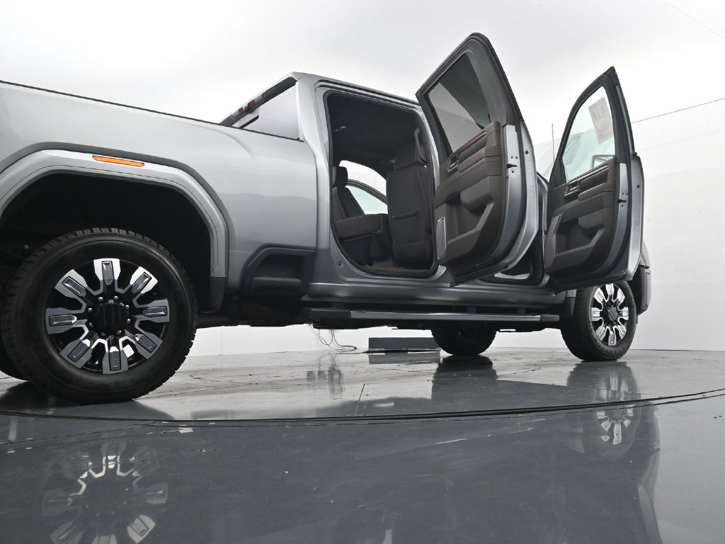 Used 2024 GMC Sierra 2500 Denali w/ Denali Reserve Package AWD/4WD image 43